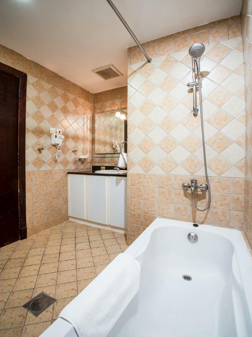 Itlala Alsharq For Serviced Apartments Dammam Buitenkant foto